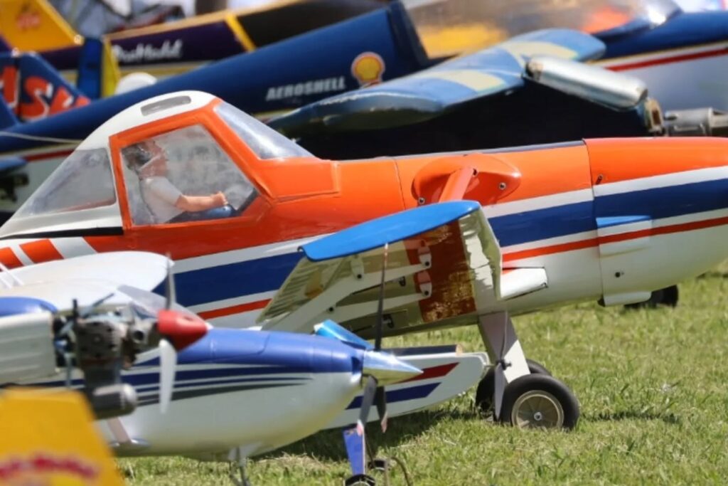ENCUENTRO DE AEROMODELISMO EN DAIREAUX