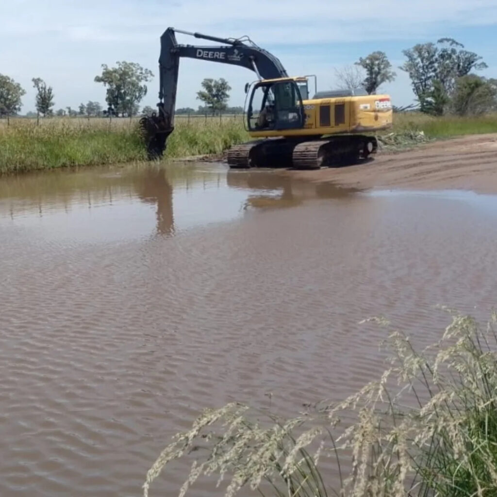 MANTENIMIENTO DE CAMINOS DEL DISTRITO (17 AL 20 DE NOVIEMBRE 2025)