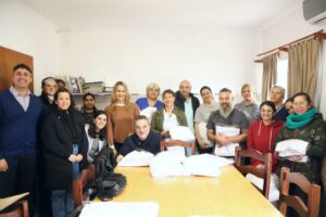 ENTREGA DE ROPA DE TRABAJO Y BONIFICACIÓN POR NOCTURNIDAD PARA EL PERSONAL DE SALUD